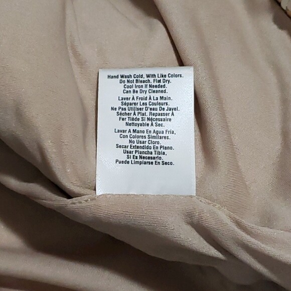 DKNYC Matte Gold Sequined Mini Skirt - Size 2x - Picture 7 of 10